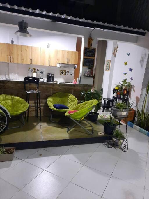 Como En Casa La Dorada Luaran gambar